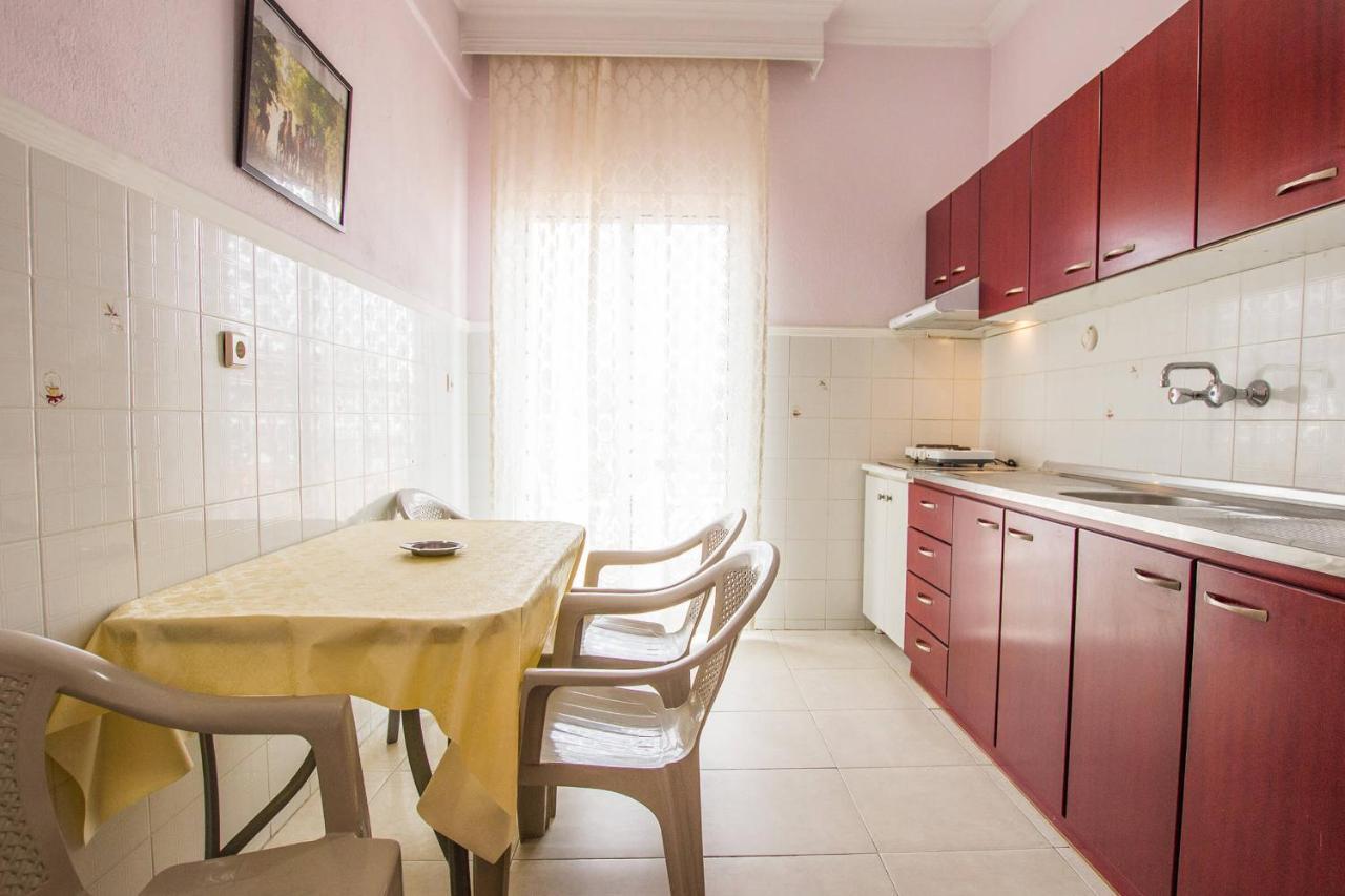 George Laz Rooms Nea Vrasna Exterior photo
