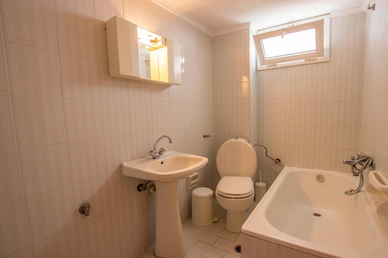 George Laz Rooms Nea Vrasna Exterior photo