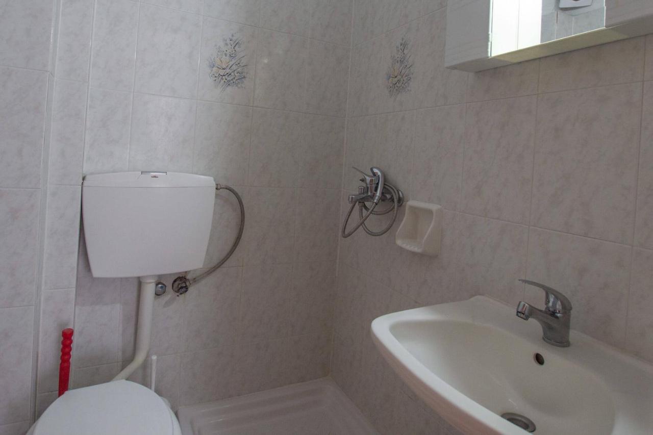 George Laz Rooms Nea Vrasna Exterior photo