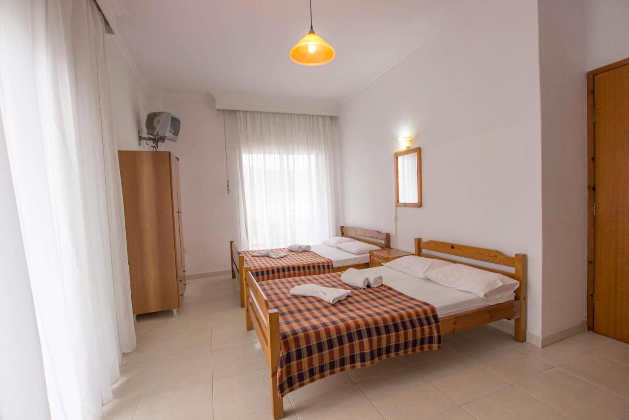 George Laz Rooms Nea Vrasna Exterior photo