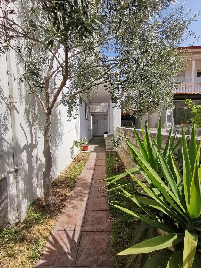 George Laz Rooms Nea Vrasna Exterior photo
