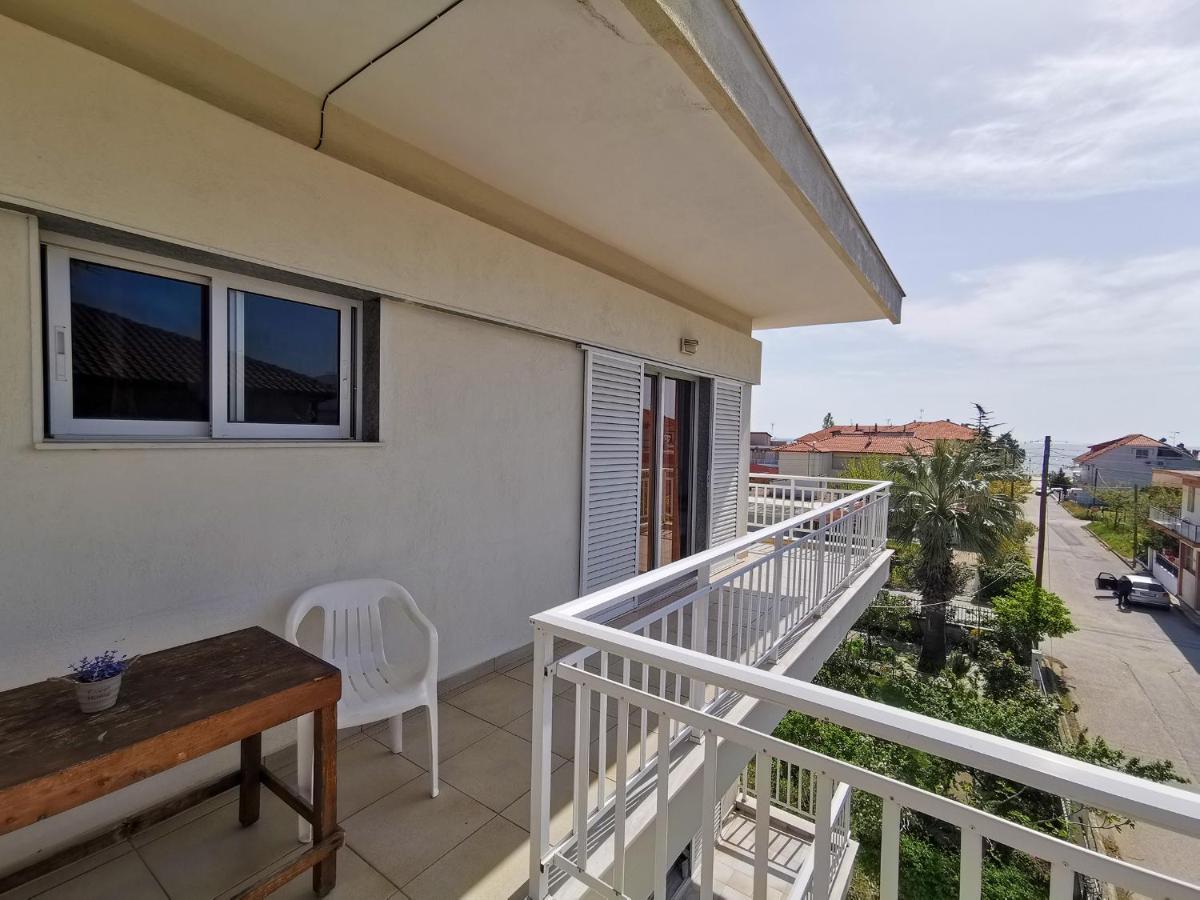 George Laz Rooms Nea Vrasna Exterior photo